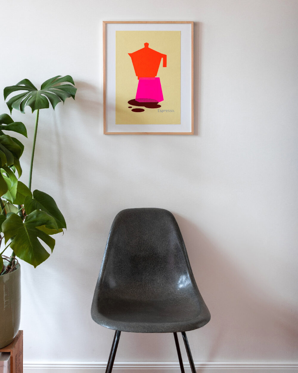 Espresso Siebdruck Espresso handgedruckt von Frau Plonka auf gelbem Karton