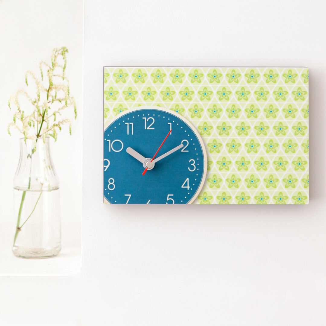 wanduhr-blau.B-01-frau-plonka Wanduhr blau B aus eigener Fotografie | Frau Plonka