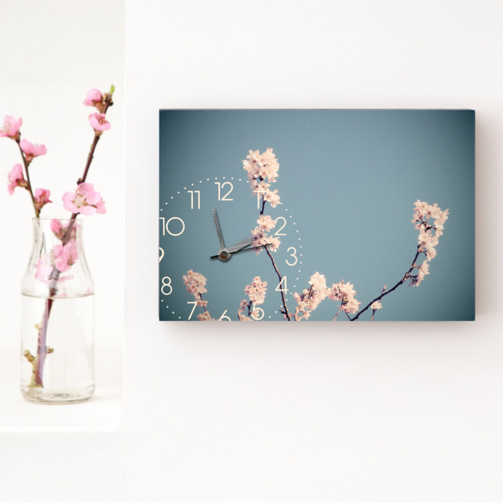 wanduhr-kirschblüte Wanduhr Kirschblüte aus eigener Fotografie | Frau Plonka